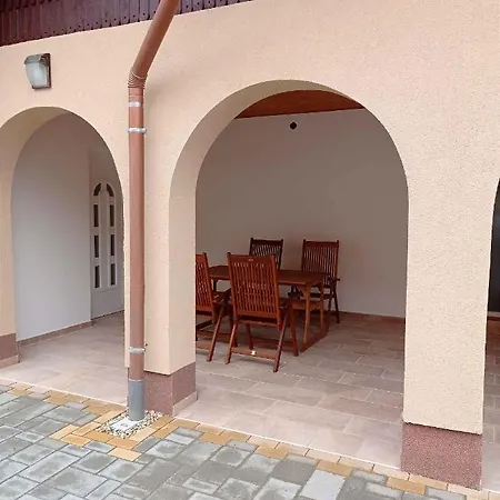 Apartment In 40765
