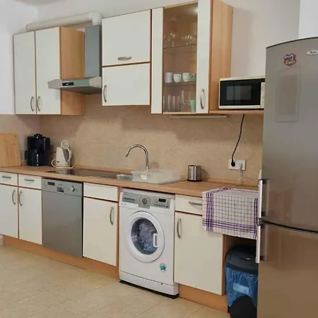 In 40765 Apartament *