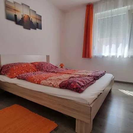 Lägenhet In 40765