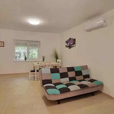Apartamento In 40765 *